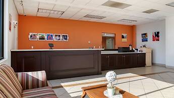 Motel 6 Clarksville, TN