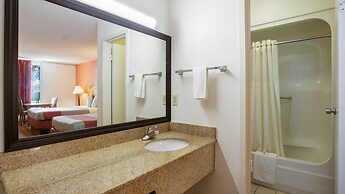 Motel 6 Clarksville, TN