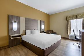 Best Western Plus Springfield Airport Inn