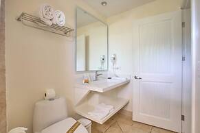 Hotel Tamarindo Diria Beach Resort