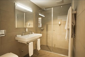 Central City Hotel Rochat