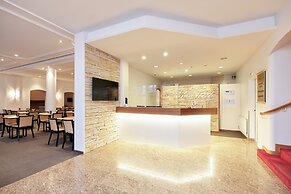 Central City Hotel Rochat