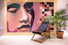 Townhouse Apartments