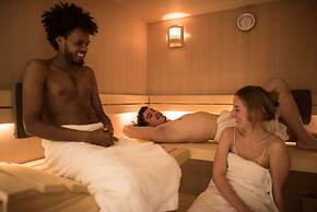 Townhouse Apartments