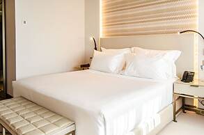 EPIC SANA Marques Hotel