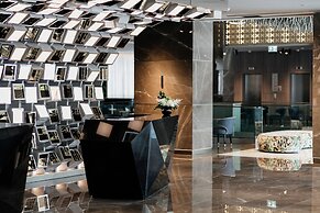 EPIC SANA Marques Hotel