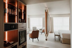 EPIC SANA Marques Hotel