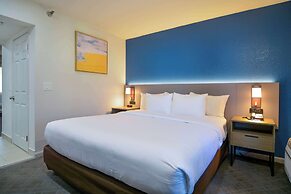 Comfort Inn & Suites Moreno Valley near March Air Reserve Base