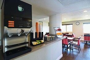 Comfort Inn & Suites Moreno Valley near March Air Reserve Base