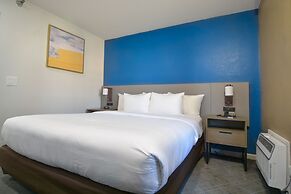 Comfort Inn & Suites Moreno Valley near March Air Reserve Base