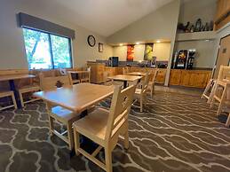 MountainView Lodge & Suites