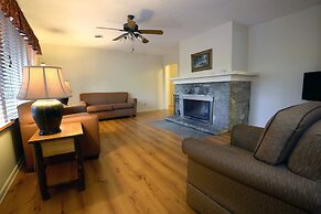 Carter Caves State Resort Park