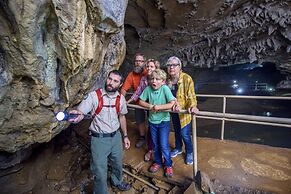 Carter Caves State Resort Park