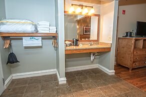 Carter Caves State Resort Park