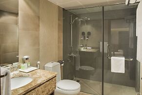 The Palms Beach Hotel And Spa