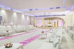 The Palms Beach Hotel And Spa