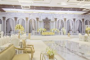 The Palms Beach Hotel And Spa