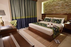 The Palms Beach Hotel And Spa