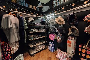 Boutique Hotel Herbergh Amsterdam Airport