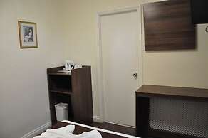 Ascot Hyde Park Hotel