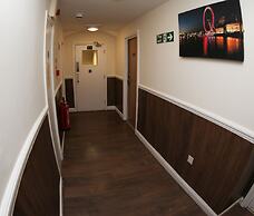 Ascot Hyde Park Hotel