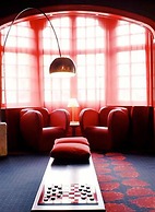 Monty Small Design Hotel