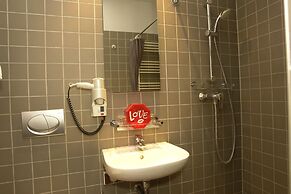 Monty Small Design Hotel