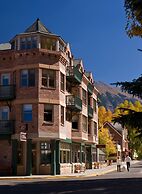 Hotel Columbia