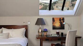 Hotel Columbia