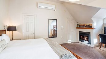 Hotel Columbia