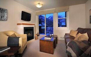 Hotel Columbia