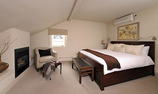 Hotel Columbia