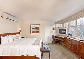 Hotel Columbia
