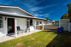 Colonial on Gladstone