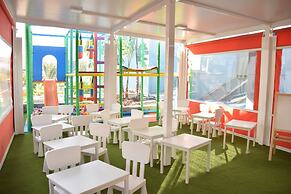 Paradise Park Fun Lifestyle Hotel