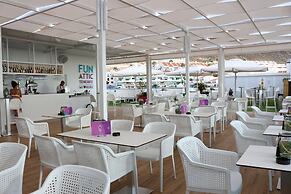 Paradise Park Fun Lifestyle Hotel