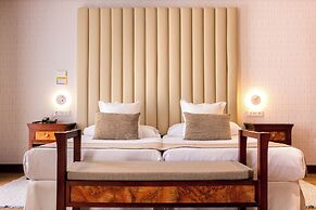 Paradise Park Fun Lifestyle Hotel