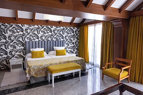 Paradise Park Fun Lifestyle Hotel