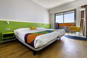 Paradise Park Fun Lifestyle Hotel