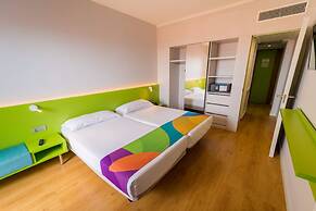 Paradise Park Fun Lifestyle Hotel