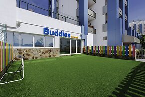 Paradise Park Fun Lifestyle Hotel