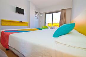 Paradise Park Fun Lifestyle Hotel