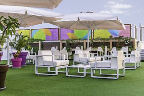 Paradise Park Fun Lifestyle Hotel