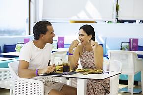 Paradise Park Fun Lifestyle Hotel