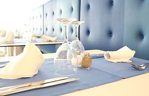 Paradise Park Fun Lifestyle Hotel