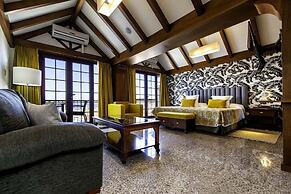 Paradise Park Fun Lifestyle Hotel