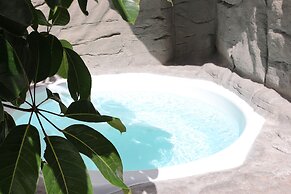 Paradise Park Fun Lifestyle Hotel