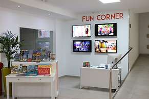 Paradise Park Fun Lifestyle Hotel