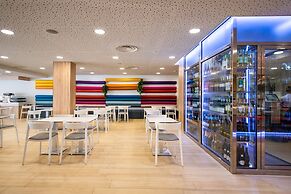 Paradise Park Fun Lifestyle Hotel