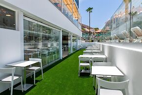 Paradise Park Fun Lifestyle Hotel